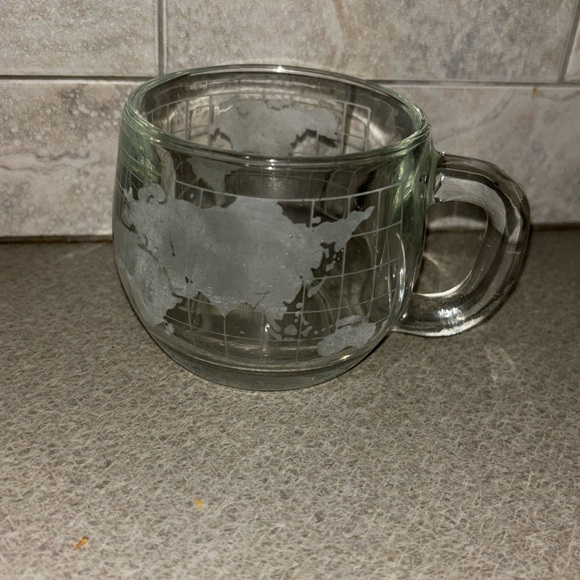 EUC 8 oz Nestle world mug with handle clear 3” depth 4” with handle 3” circum - Picture 1 of 7